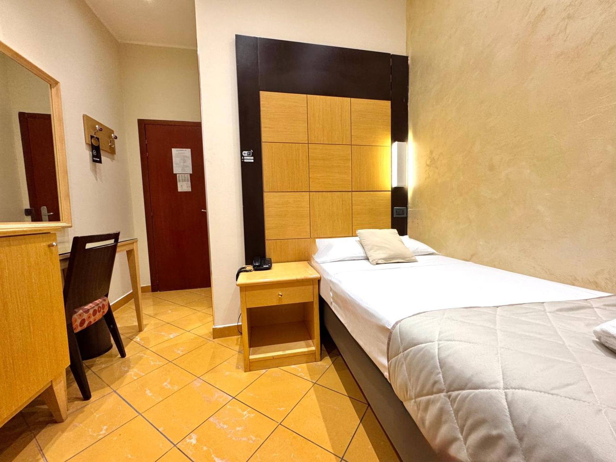 Hotel Fiorella Milano — Photos 3